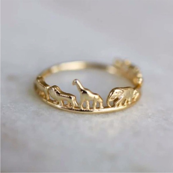 "Paradise" African Safari Animal Giraffe Elephant Zebra Gold Dainty Gift Ring - Picture 1 of 7